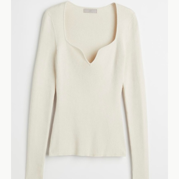 cream long sleeve deep sweetheart neckline rib knit top🌟 - Picture 10 of 10